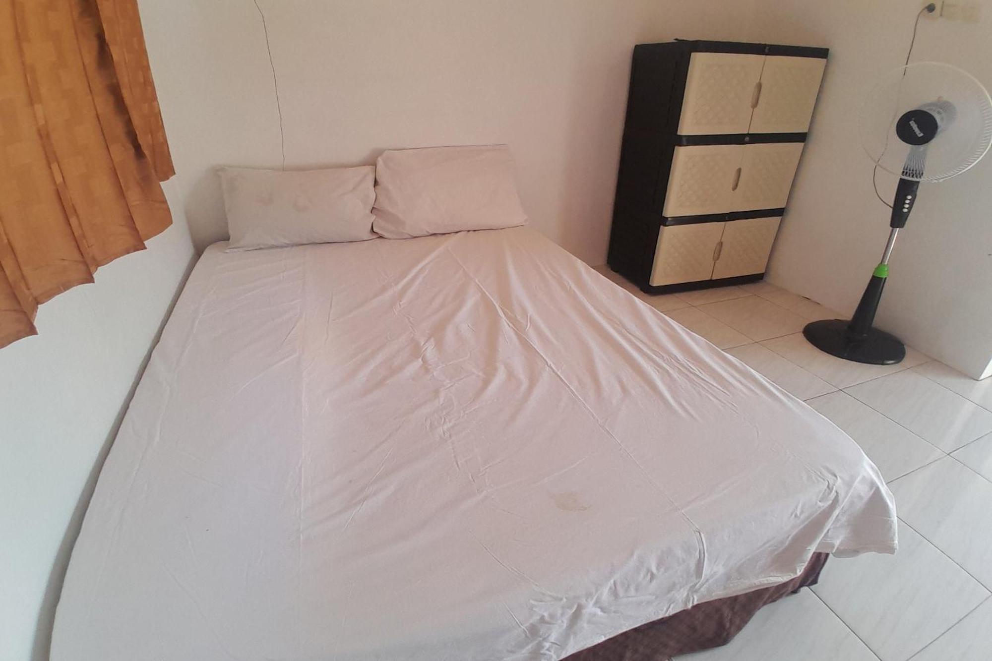 Spot On 93410 Wisma Bintang Джепара Екстериор снимка